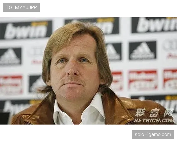 舒斯特尔执掌德甲新帅印,新赛季挑战与机遇并存引关注 舒斯特尔执掌德甲新帅印,新赛季挑战与机遇并存引关注