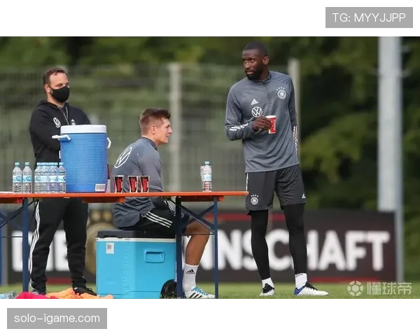 萨内持续提升进攻体系,助力球队表现稳健走向新辉煌 萨内持续提升进攻体系,助力球队表现稳健走向新辉煌